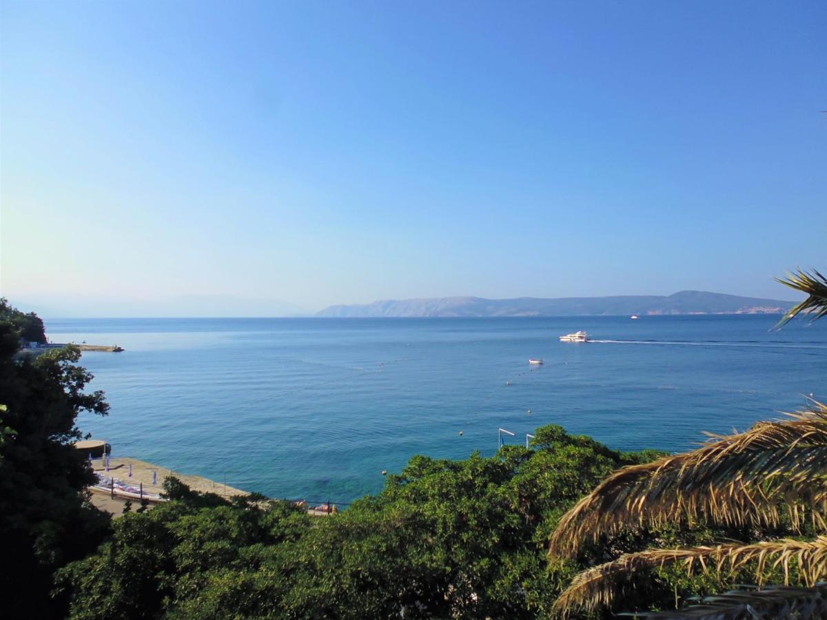 Lilianka Hotel Selce Bagian luar foto