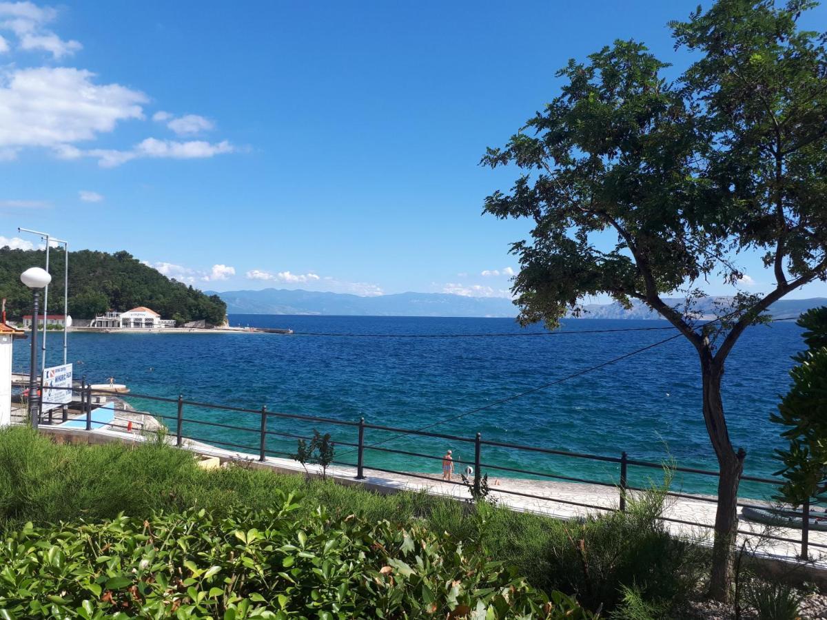 Lilianka Hotel Selce Bagian luar foto