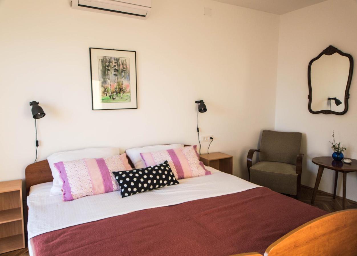 Lilianka Hotel Selce Bagian luar foto