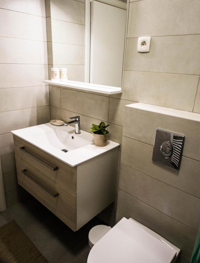Lilianka Hotel Selce Bagian luar foto